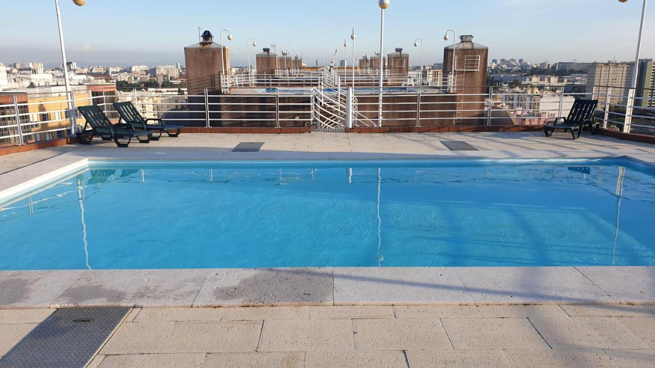 Apart Lisbon Pool Metro Garage Exterior foto